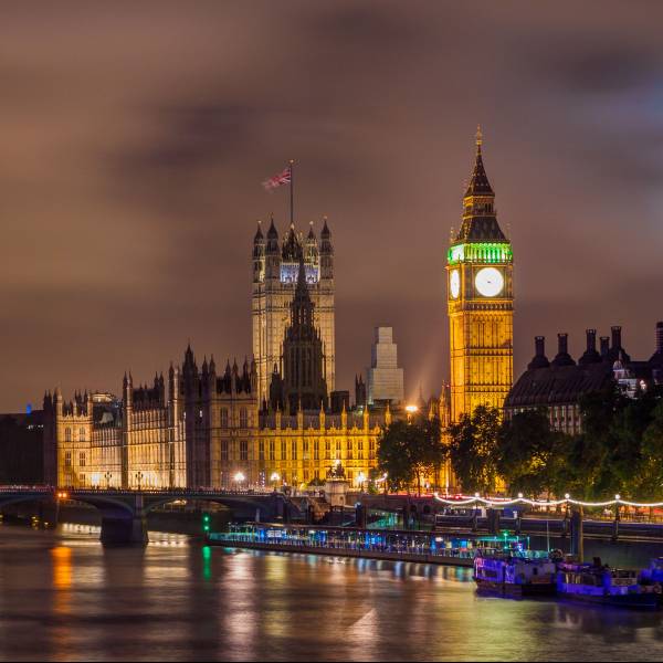 freelance tour guide london